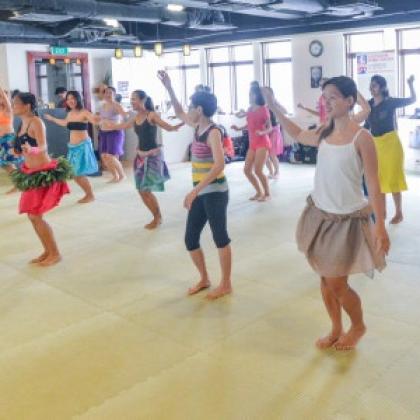 Fun Polynesian Dance Fitness - Cardio for Beginners (Ladies)