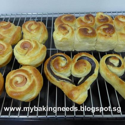 Soft Potato Breads III (Ham N Cheese Rose Buns, Heart Shape Red Bean Rolls and Cinnamon Rolls)