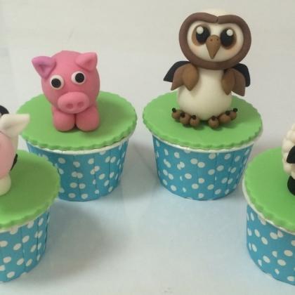 Animal Farm Cupcakes Class