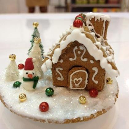 Japanese Air-Dry Clay: Gingerbread House Workshop