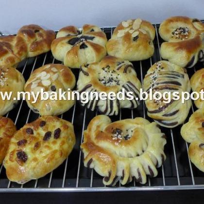 Soft Bun Breads II (Floss, Red Bean and Raisin Breads)