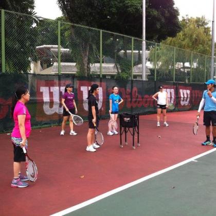 Adult Group Tennis Lesson