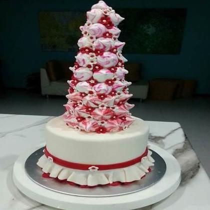 Meringue Kisses Tower Cake