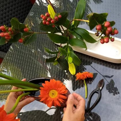 Create Japanese flower art - intro to Ikebana