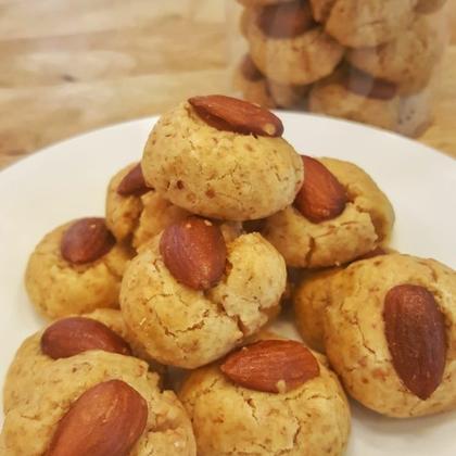 Organic Chinese New Year Almond Cookies