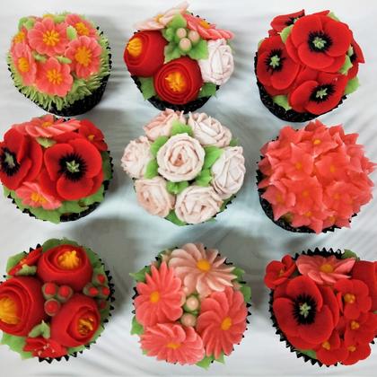 Korean Buttercream Floral Cupcakes