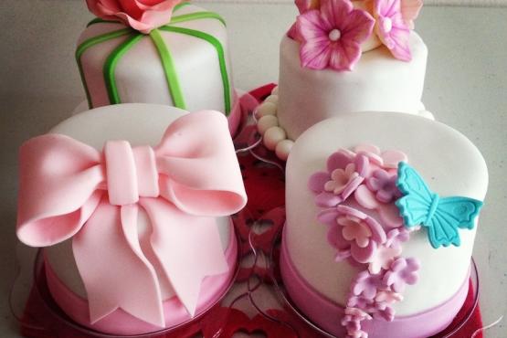 Elegant Mini Cakes