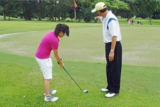 Beginner Golfer - Golf Game Learning and Playing Lesson