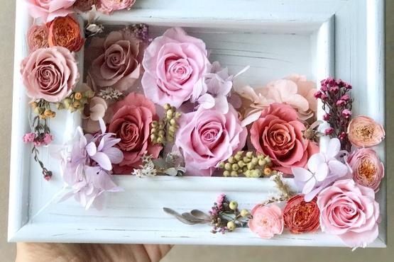 Vintage Wooden Frame -Preserved Flowers Arrangement